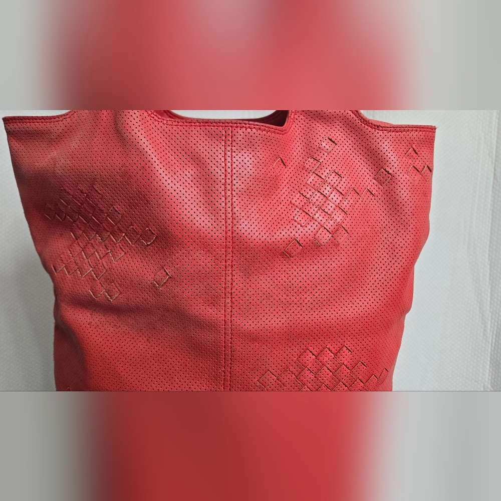 GUC Bottega Veneta Red Intrecciato Top Handle Bag - Picture 4 of 16